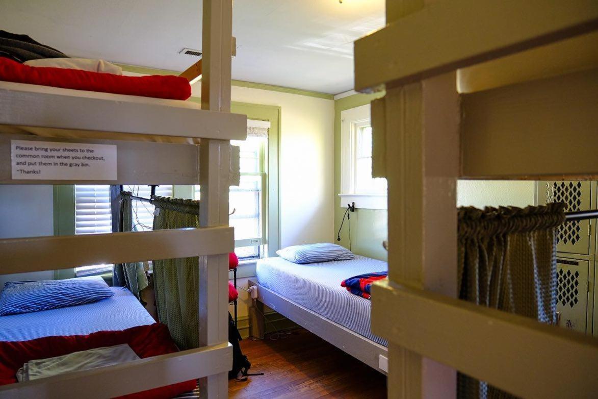 Bon Paul & Sharky'S Hostel แอชวิลล์ ภายนอก รูปภาพ
